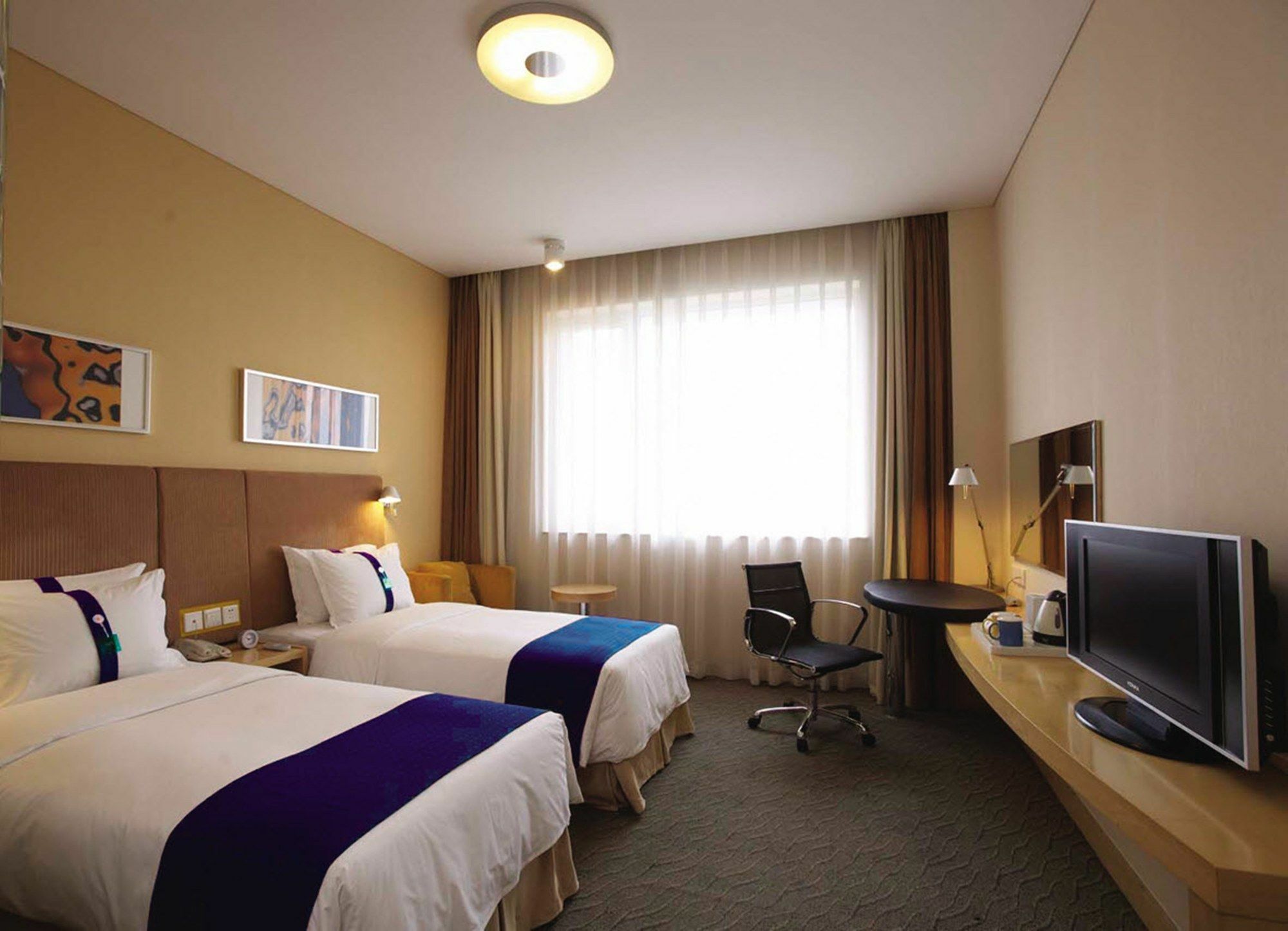 Holiday Inn Express Luoyang Xiyuan Buitenkant foto