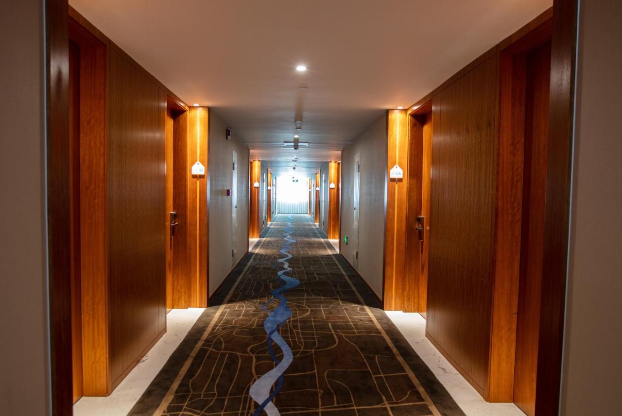 Holiday Inn Express Luoyang Xiyuan Buitenkant foto