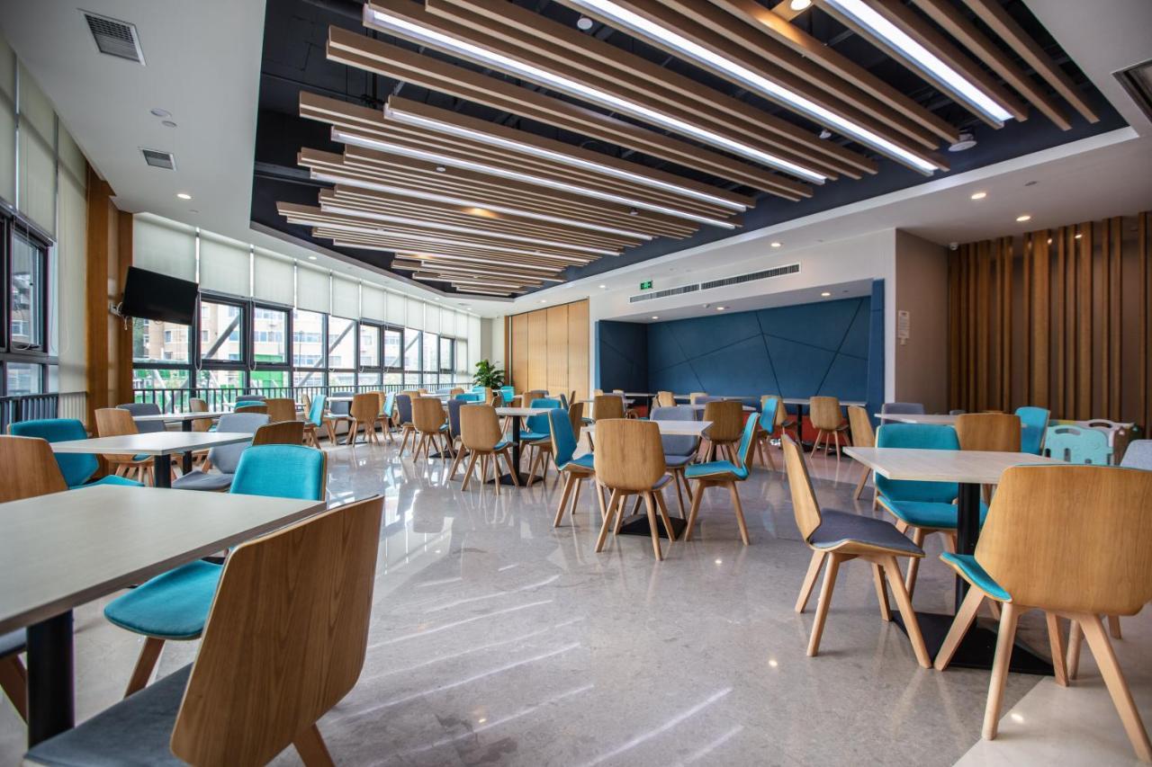 Holiday Inn Express Luoyang Xiyuan Buitenkant foto